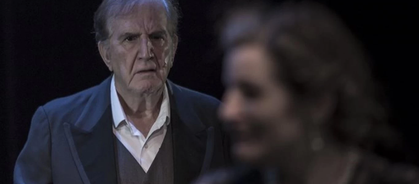 Γιώργος Κωνσταντίνου: «Στη γειτονιά υπήρχαν 40 οίκοι ανοχής - Εκεί μέσα γαλουχήθηκα» (φωτο)